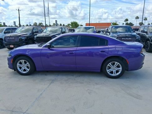 Used 2023 Dodge Charger SXT RWD image 4