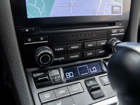 Used 2018 Porsche 718 Boxster S image 20