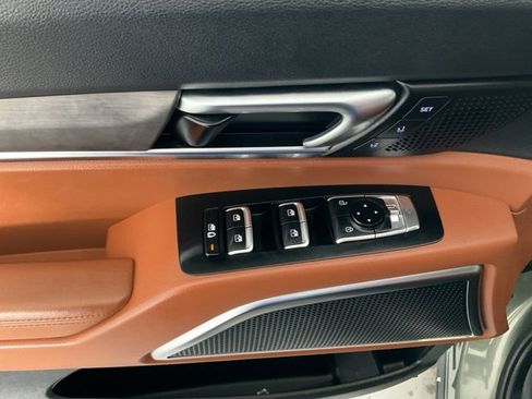 Used 2024 Kia Telluride SX X-Line image 6