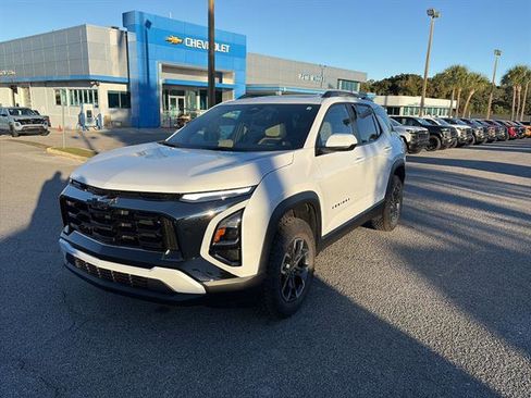 New 2026 Chevrolet Equinox ACTIV image 3