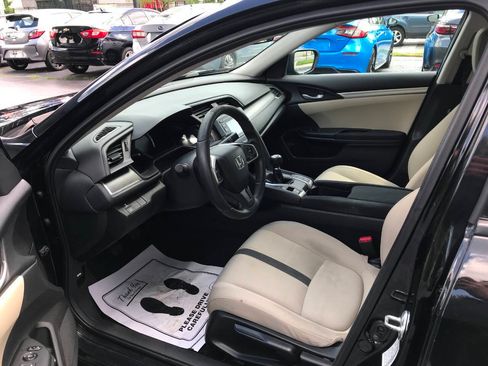 Used 2018 Honda Civic LX image 9
