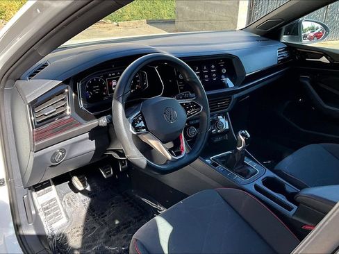 Used 2024 Volkswagen Jetta GLI 40th Anniversary Edition FWD image 17