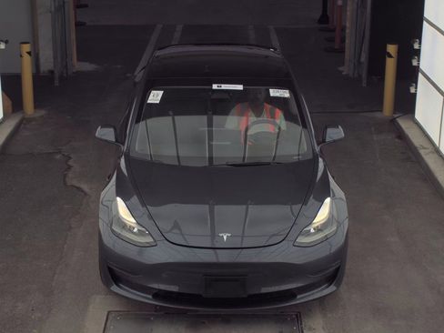 Used 2022 Tesla Model 3 Performance AWD/4WD image 2