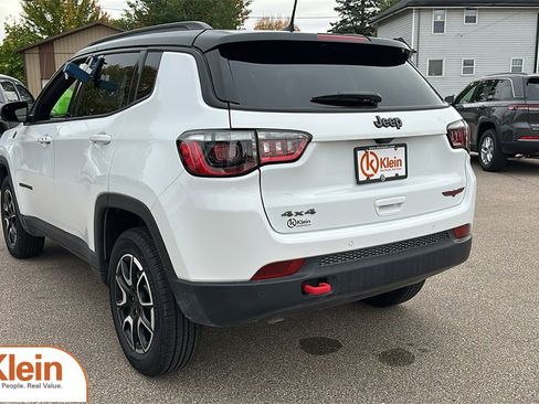 Used 2024 Jeep Compass Trailhawk image 6