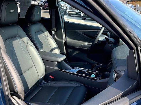 Used 2024 Buick Envista Sport Touring w/ Advanced Safety Package image 10