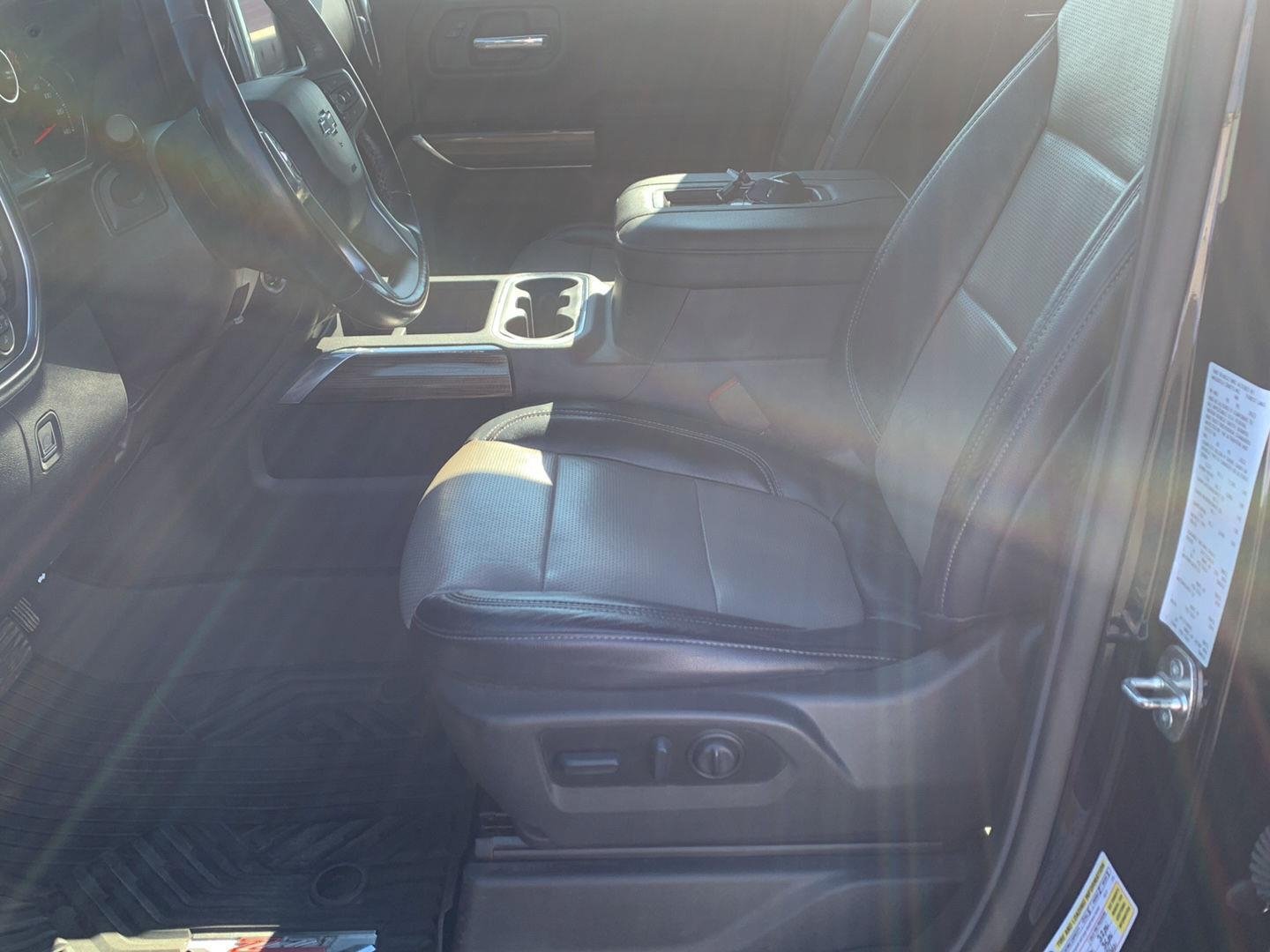 Used 2022 Chevrolet Silverado 1500 RST AWD/4WD image 16
