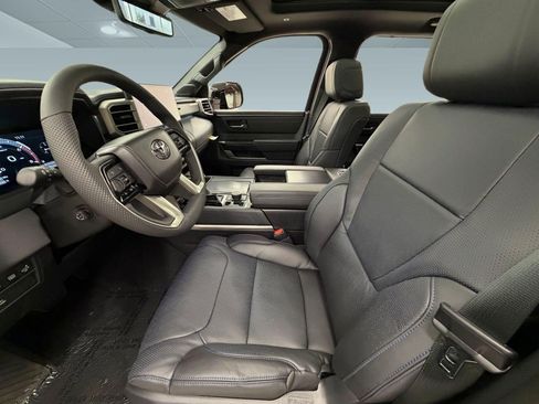 New 2026 Toyota Tundra Platinum AWD/4WD image 4