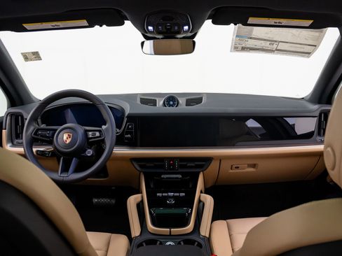 New 2026 Porsche Cayenne image 11