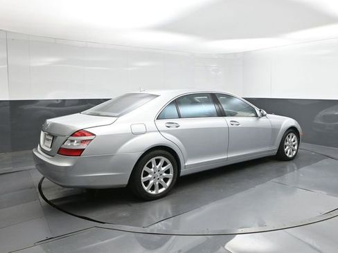 Used 2007 Mercedes-Benz S 550 image 8