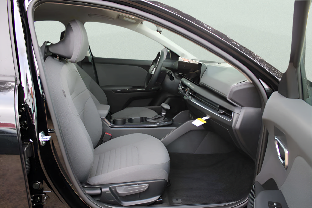 Used 2025 Kia K4 EX FWD image 22