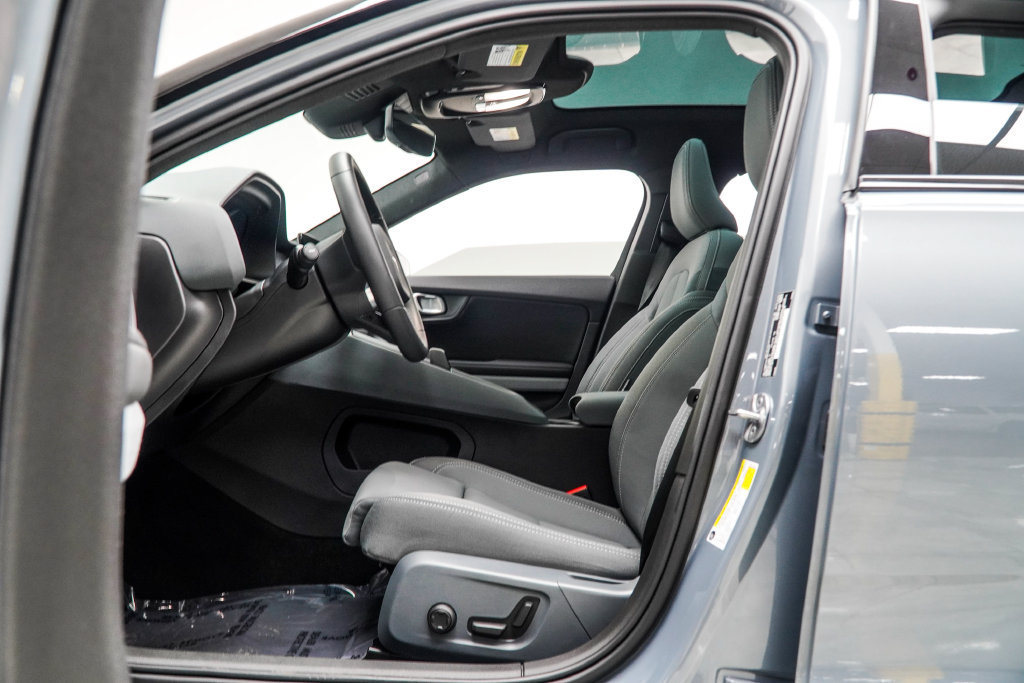 Used 2024 Polestar Polestar 2 AWD/4WD image 40