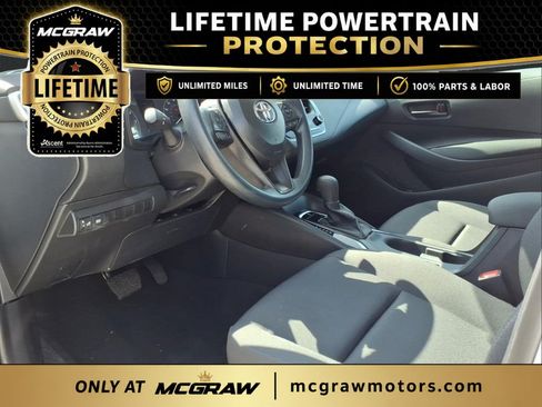 Used 2025 Toyota Corolla LE FWD image 21