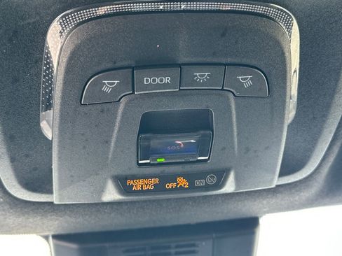 Certified 2024 Toyota Corolla SE image 33