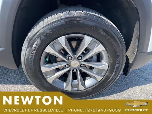 Used 2025 Chevrolet Equinox LT w/ Safety and Technology Package FWD image 46