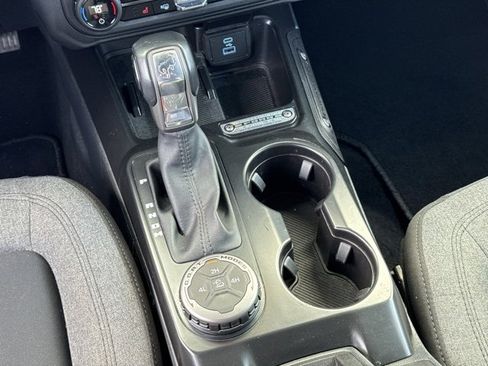 Used 2025 Ford Bronco Big Bend image 16