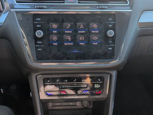 Used 2024 Volkswagen Tiguan SEL R-Line AWD/4WD image 12