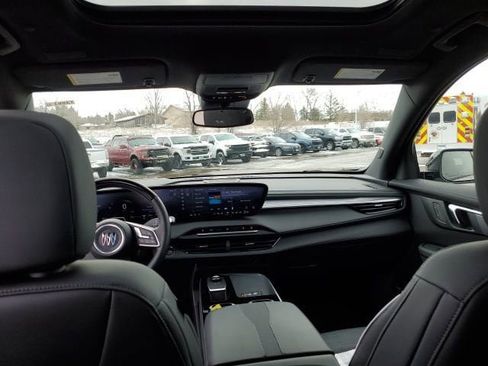 Certified 2025 Buick Enclave Sport Touring w/ Super Cruise Package image 23