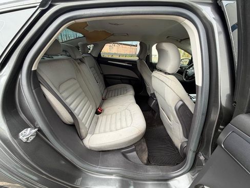 Used 2015 Ford Fusion S image 15