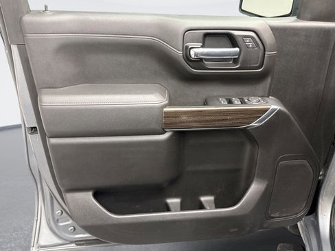 Used 2022 Chevrolet Silverado 1500 RST image 9