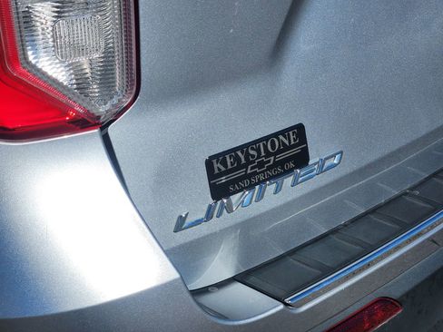 Used 2023 Ford Explorer Limited image 12