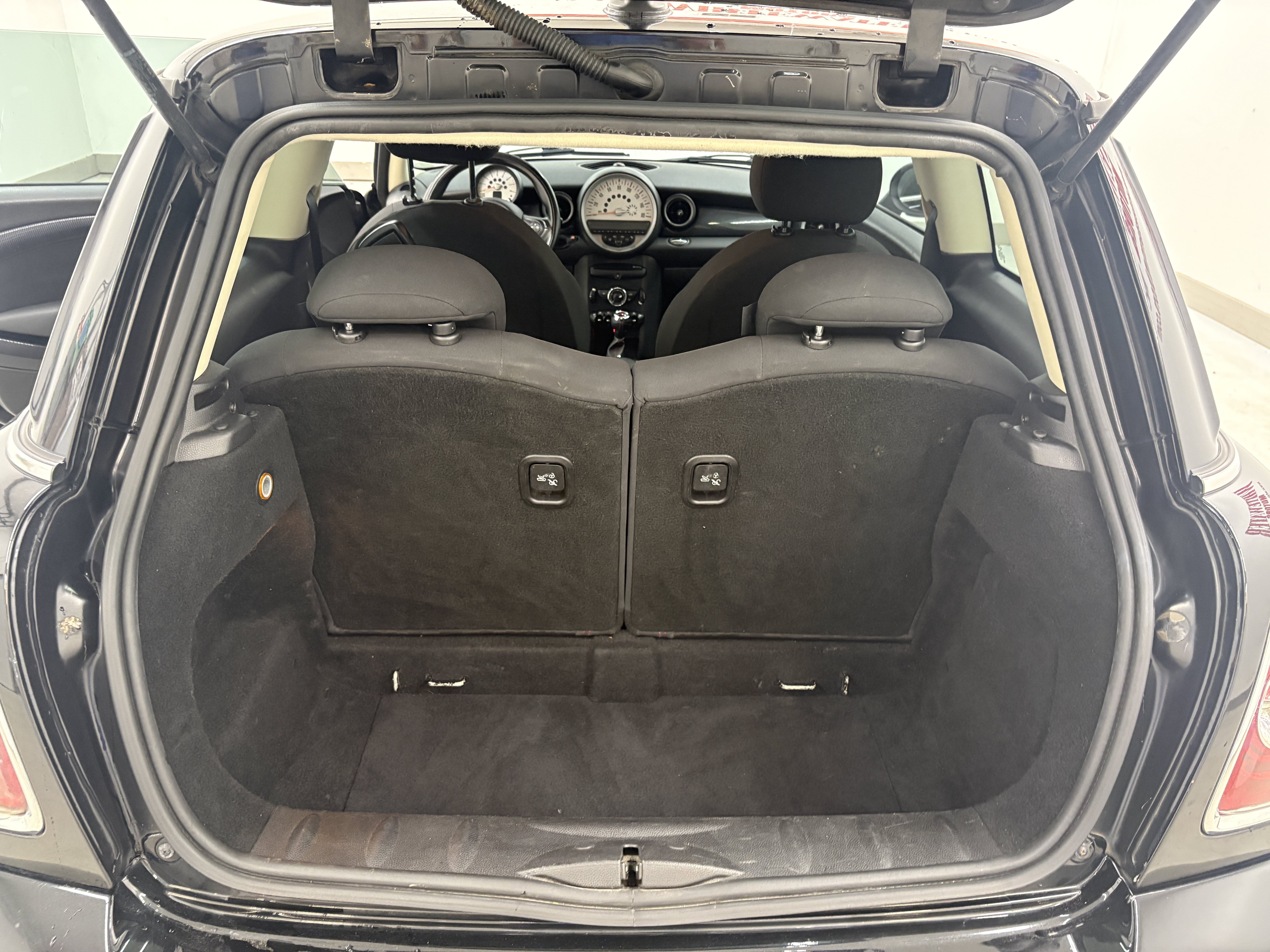 Used 2013 MINI Cooper S FWD image 8