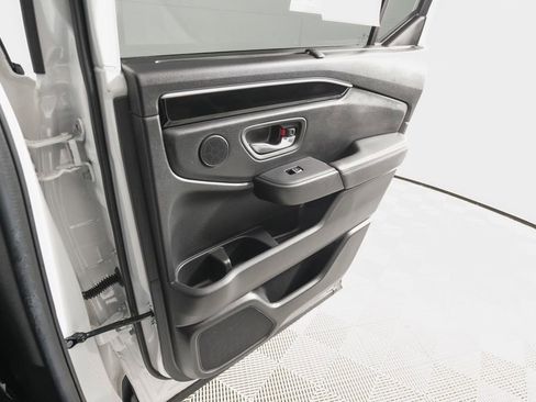 Used 2025 Honda Pilot EX-L image 17