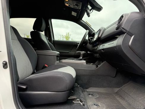 Certified 2024 Toyota Tacoma TRD Sport image 17