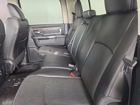 Used 2017 RAM 1500 Laramie w/ Convenience Group AWD/4WD image 29