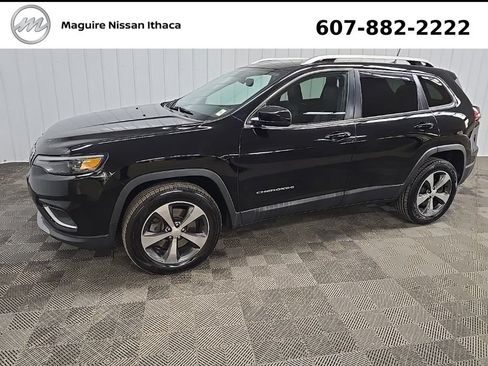 Used 2019 Jeep Cherokee Limited AWD/4WD image 7