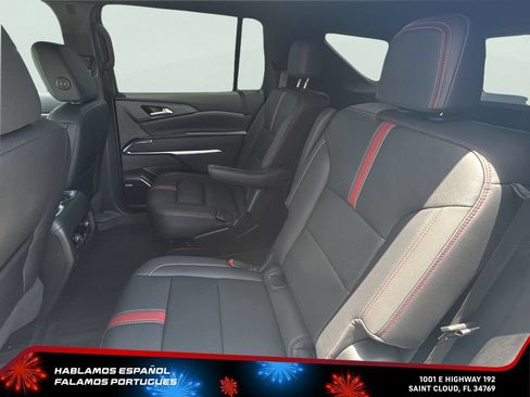 Used 2024 Chevrolet Traverse RS AWD/4WD image 20