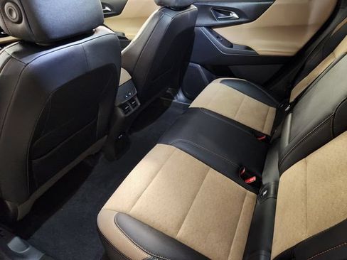 Used 2025 Chevrolet Equinox ACTIV w/ Convenience Package III FWD image 29