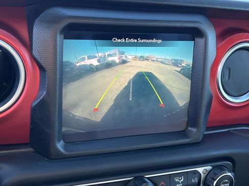 Used 2021 Jeep Wrangler Unlimited Rubicon image 17