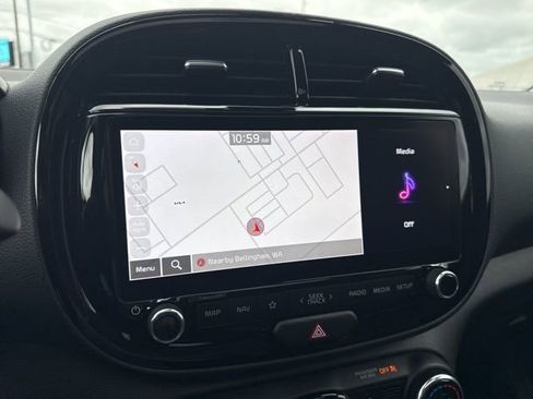 Used 2023 Kia Soul EX image 32