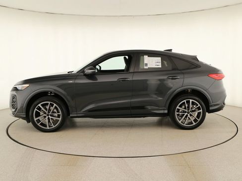 New 2026 Audi Q5 Premium Plus AWD/4WD image 2