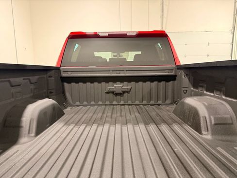 Used 2021 Chevrolet Silverado 1500 LT w/ Bed Protection Package RWD image 10