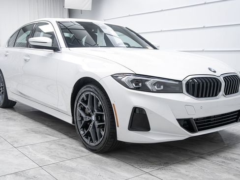 Used 2025 BMW 330i xDrive Sedan w/ Convenience Package AWD/4WD image 4