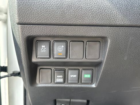 Used 2017 Nissan Rogue S AWD/4WD image 15