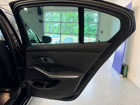 Used 2019 BMW 330i Sedan w/ Driving Assistance Package RWD image 26