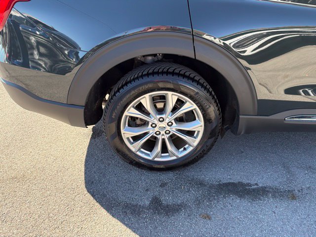 Used 2024 Ford Explorer XLT w/ Equipment Group 202A AWD/4WD image 15