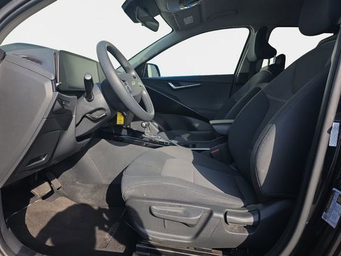 Used 2024 Kia Niro LX FWD image 12