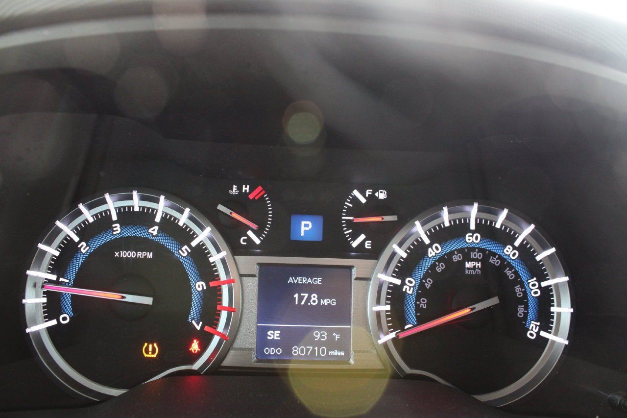 Used 2017 Toyota 4Runner Limited AWD/4WD image 11