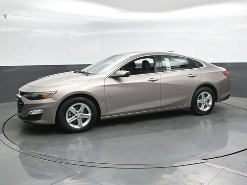 Used 2024 Chevrolet Malibu LT FWD image 9