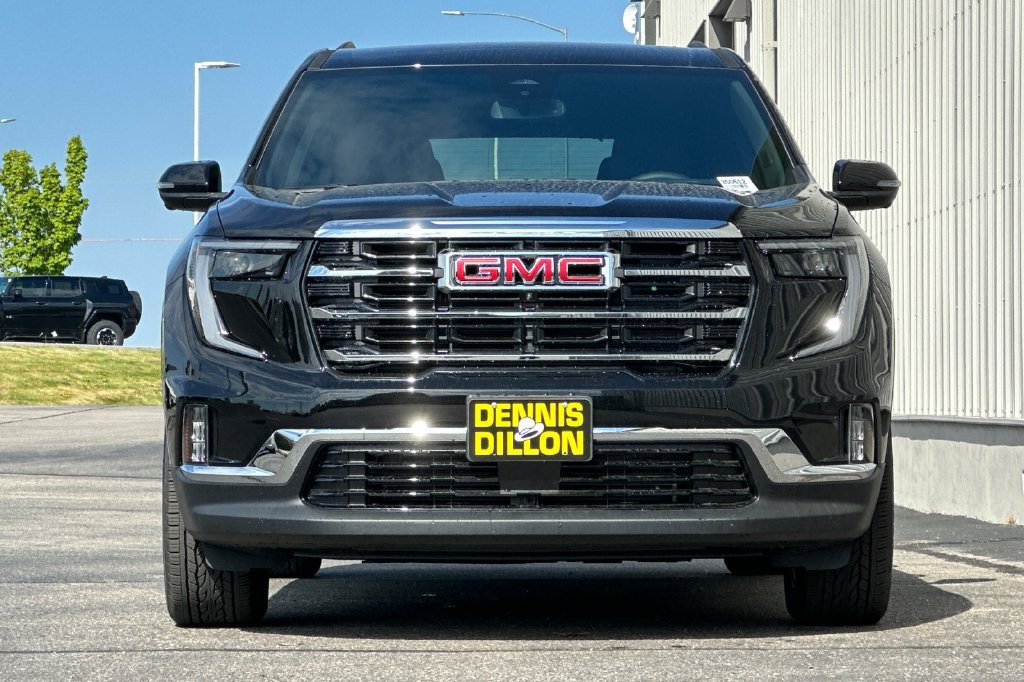 Used 2025 GMC Acadia Elevation w/ Elevation Premium Package FWD image 3