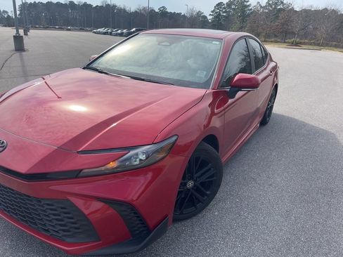 Used 2025 Toyota Camry SE w/ Multimedia Upgrade Package image 2