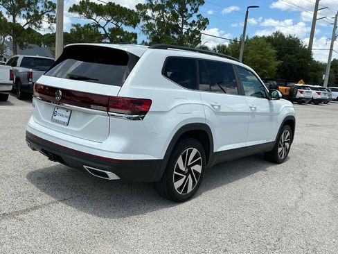 Used 2024 Volkswagen Atlas SE FWD image 11