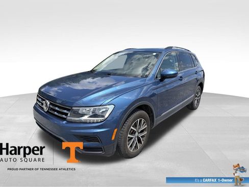 Used 2020 Volkswagen Tiguan SE w/ Panoramic Sunroof Package FWD image 1