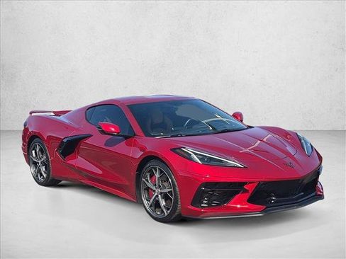 Used 2021 Chevrolet Corvette Stingray Preferred Cpe w/ Z51 Performance Package RWD image 3