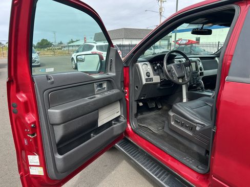 Used 2014 Ford F150 FX4 w/ Equipment Group 402A Luxury AWD/4WD image 14