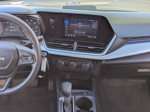 Used 2024 Chevrolet Trax LS image 14