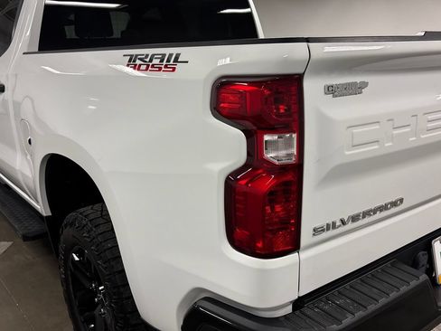 Used 2023 Chevrolet Silverado 1500 Custom Trail Boss AWD/4WD image 18